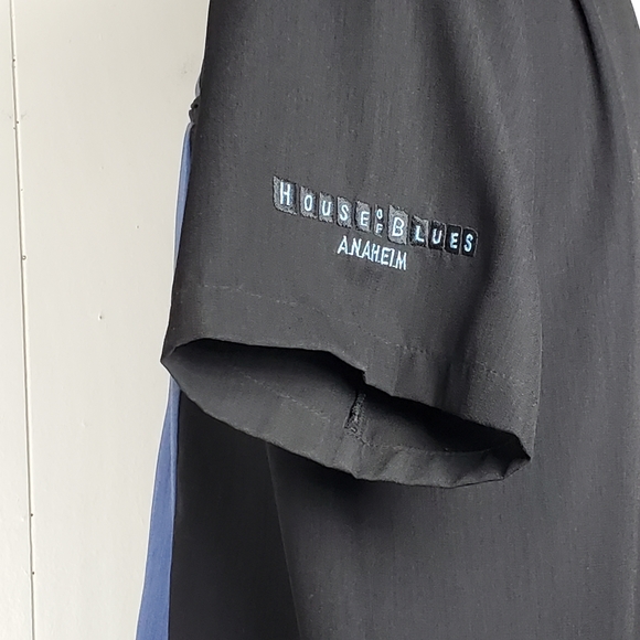 House of Blues Anaheim button front shirt Size Large - Picture 5 of 10